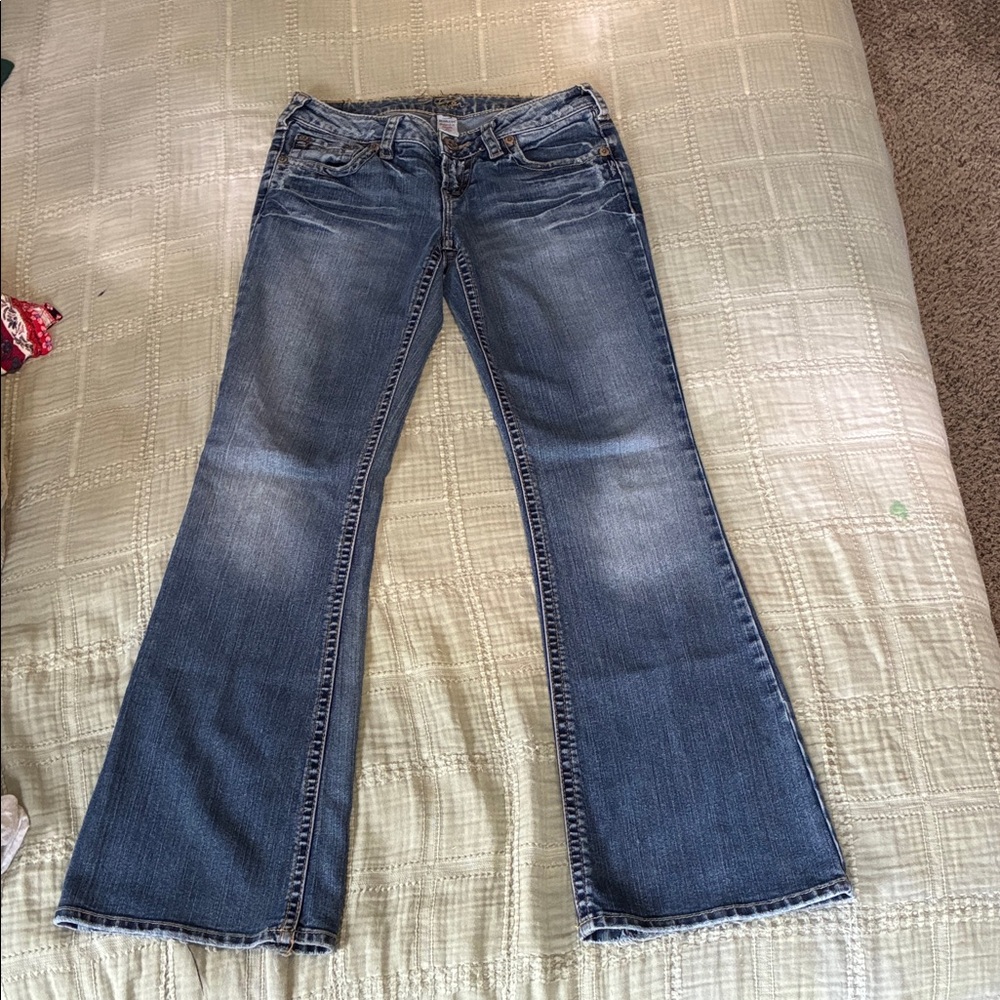 Silver Jeans Women's Flare Jeans in Washed Blue